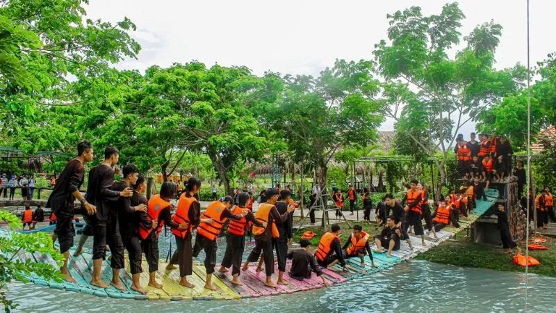 Khu du lịch Mỹ Khánh xây dựng khu vui chơi ngoài trời với nhiều trò chơi dân gian hấp dẫn