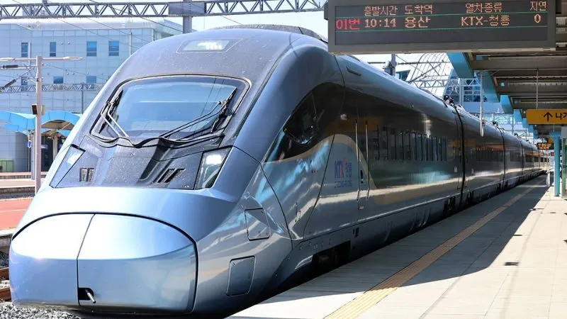 Tàu cao tốc KTX là biểu tượng của giao thông hiện đại tại Hàn Quốc